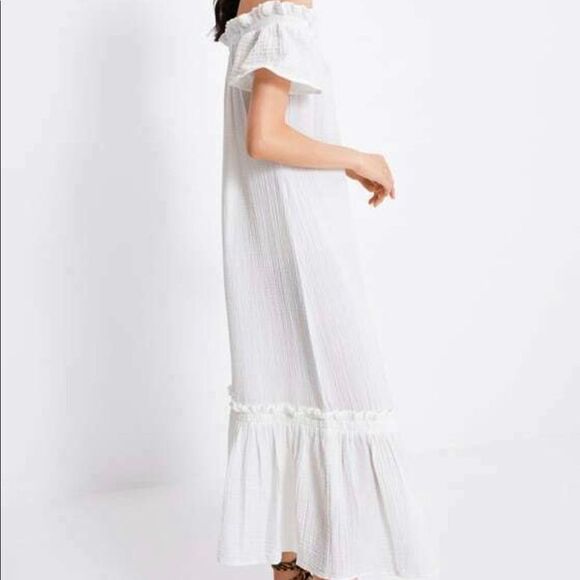 ✨ZARA Maxi Flounce Ruffle Trim Dress ✨ - Picture 4 of 9